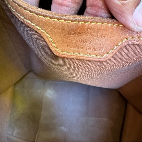 Authentic Louis Vuitton Authentic Vintage Montsouris Backpack - Picture 14 of 16